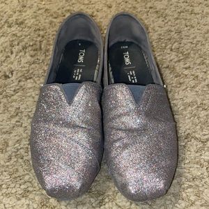 Tom’s Slip On Shoes Grey Sparkle Size 8.5
